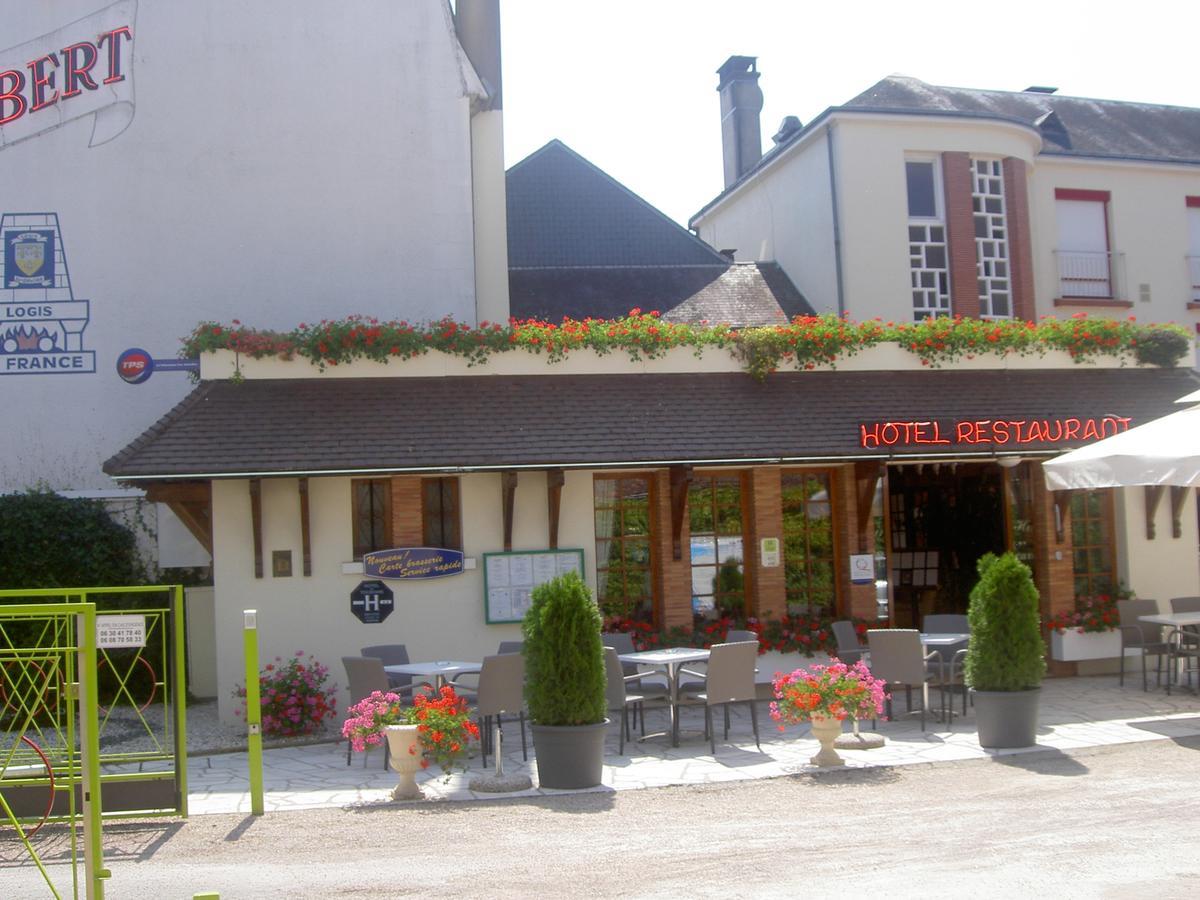 Logis Hotel Saint-Hubert Cour-Cheverny Exterior photo